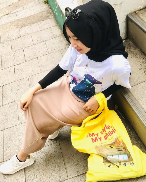 #Repost from Clozetter @intanwp13. ow ow te dehh...

#outfit #outfitofthedaybabe #outfitoftoday #mystylemyghibli #clozetteid #clozette