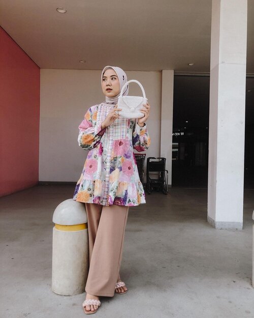 #Repost from Clozetter @nabilaadzikraa. Menjelma jadi cewek kue pakai koleksi painted garden dari @alezalabel 🍰
.
.
.
.
.
#ClozetteID
#AlezaStyle
#AlezaForEveryone