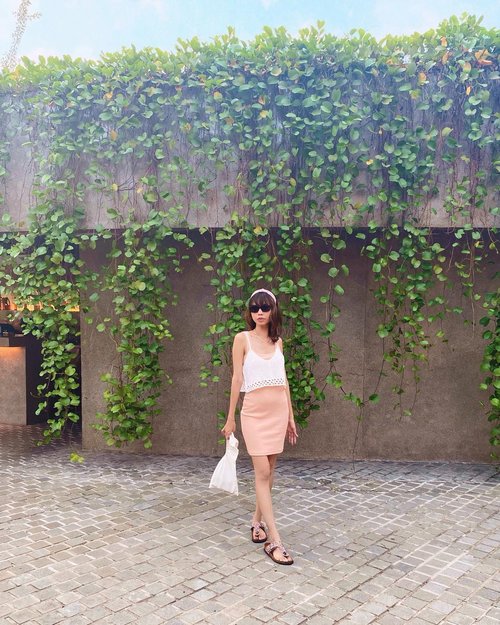 
#Repost from Clozetter @isnadani.



Always had a great time in Bali💚
Dress: @hm 
Crochet top: @mapleyourday 
Bag: @shopatvelvet 
Sandal: @fayabali.official 
( tap for details )
.
.
.
.
.
#whatiwore #bloggerstyle #fashion #styleblogger #fashionblogger #ootd #lookbook #ootdindo #ootdinspiration #style #outfit #outfitoftheday #clozetteid