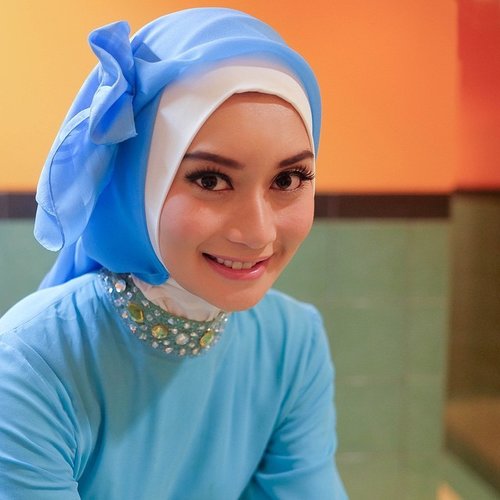 Postingan #ayupratiwidotcom terbaru mengenai Hijab Challenge yang diadakan oleh @clozetteid. Hadiahnya umroh loh!
#clozetteid
#ayupratiwidotcom 
#ayupratiwixclozetteid
