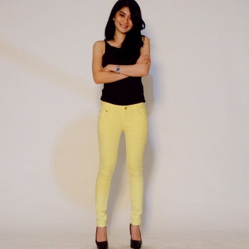 Not so yellow jeans