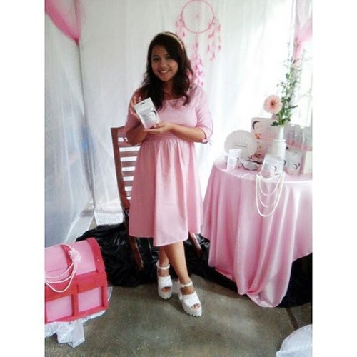 Pink.. Pink... Pink..... lucunya dekorasi acara Ovale kemarin @ovalebeauty 
#나 #오늘 #뷰티 #뷰티스타그램 #뷰티블로거 #블로거 #인스타그램 #스킨케어 #beauty #ClozetteID #clozettemobileapp #blogger #beautybloggers #indonesiabeautyblogger #ibbloggers
