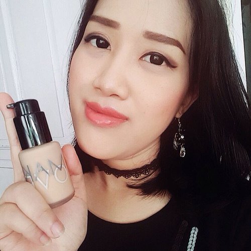 Review is up on website Yukcoba.in and my personal blog 😘 link ⤵️ http://serbaserbiijessie.blogspot.com/2016/09/make-over-liquid-matt-foundation-review.html
.
#MakeOver Liquid Matt Foundation Pink Shade trnyata warnanya cocok dikulitku 💖💛💚
.
.
.
#review #beauty #blogger #beautyblogger #beautybloggerindonesia #clozetteid #makeup #bloggers #foundation #pinkshade #foundie #instalike #instabeauty #instareview #happyreviewer