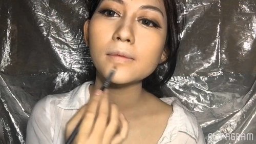 Nude make up with peach lips - YouTube