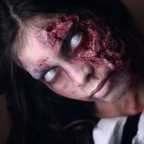 Happy Weekend Everybody 😁 So this is another ghost for @filmsunyi, and this one is Esther De Fretes, who died falling from rooftop of her school building. Played nicely by @nicolaanstee__ 😊🤗.This actually taken during makeuptest, so its slightly different from the movie. I am using #synwax from @mehronmakeup here, while during shooting process i am using #platsilgel00._________.Selamat malam minggu gaes. Kalian mau ditemenin sama Esther De Fretes? Kalo iya, cus nonton @filmsunyi kuy, masi diputar kok 👻👻..#FilmSunyi #WhisperingCorridors #filmhororindonesia #muajakarta #sfxmuaindonesia #sfxmakeup #mehronmakeup #goremakeup #thebloodybay #horrorhags #ibv_sfx #ibv #indovidgram #ivgcommunity #specialeffectsmakeup #sfxmakeup #sfxmakeupaddict #fdbeauty #clozetteid #wakeupandmakeup #dupemag #kbbvmember