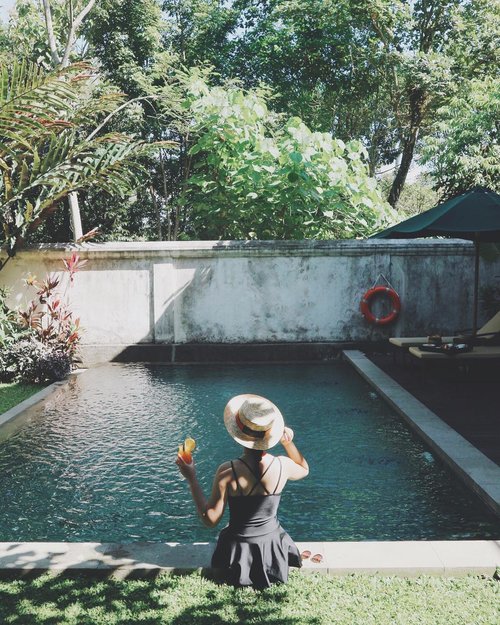 Find the serenity at The Duplex Royal Villa Plataran Borobudur Resort and Spa @pl.borobudur 🍂🍂 ...#plataranborobudur #plataranencounter #deniathlytravelling #clozetteid #starclozetter #borobudur #explorejateng