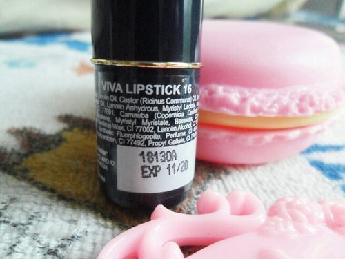 Viva lipstick no 16 review on my blog ssicawang.blogspot.co.id 