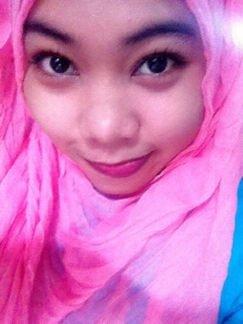 I'm ready for the camera and still love with my Hijab too. Good Afternoon. :)
