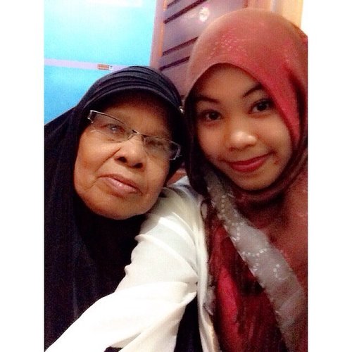 This is my first #Pict with ma GrandMa :D I think it should be nice, but may it's not :D #ootd #InstaLike #ClozetteID #Clozette #MyDailyHijab #Hijabi #HijabiQueen #Hijab #HijabFashion #InstaPict #Party