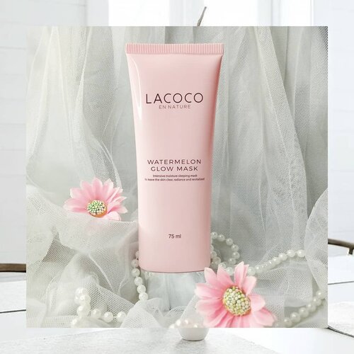 Hola beauties ~~ Kalian lagi cari sleeping mask yang bisa memberikan efek kulit cerah dan glowing? Aku recomend banget kalian cobain Watermelon Glow Mask dari @lacoco.id 💕.Review Lengkap Lacoco Watermelon Glow Mask ini sudah up juga loh di blog aku www.haloanisa.com [Link on my Bio] 🍉 Jangan lupa mampir ya 😘....@beautycollab.id#BeautyCollabIDxLacoco#LacocoEnNature#BeautyStartswithLacoco#glowing #lacoco#lacocowatermelonglowmask#makassarbeautygram#beautyinfluencermakassar#skincareroutine #sleepingmask #maskreview #reviewmasker #ClozetteID