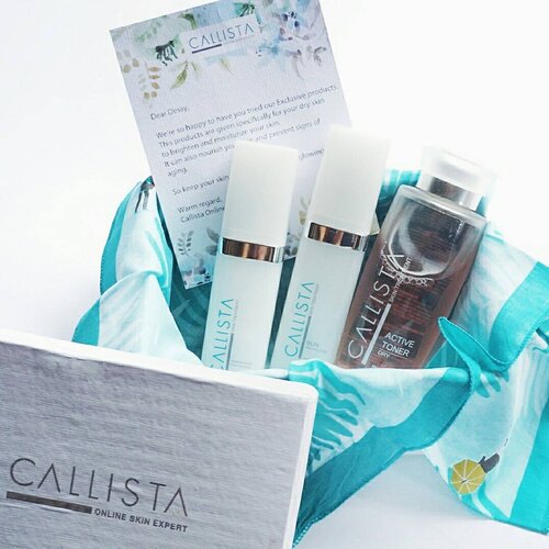 Beberapa minggu ini aku lagi coba Exclusive Skincare Series dari @callistacare aku udah pakai Callista Skin Protector, Serum White Concentrate dan Active Toner for Dry Skin. So far dikulit aku aman aman aja karena biasanya kulit aku agak sensitif dengan Serum yg mengandung Vit c. Selama aku pakai rangkaian skincare Callista kulit aku terlihat lebih fresh dan memberi efek shooting saat digunakan. Selengkapnya akan review ya di blog 😘💕 #callistaskincare #callistaskintreatment #clozetteid #clozetteapp #skincare