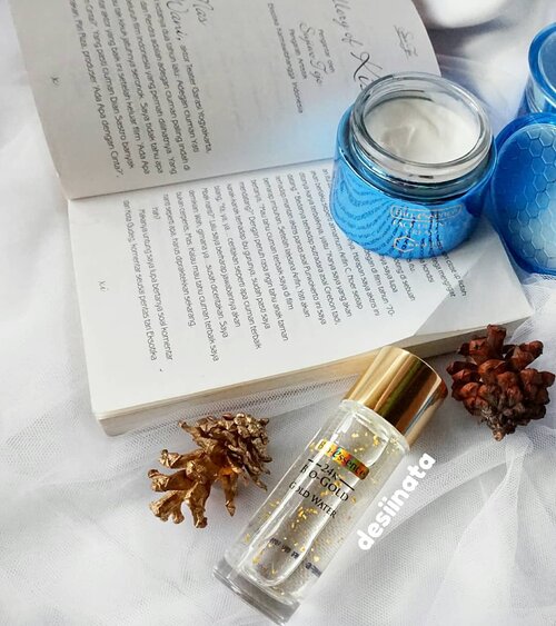 Perawatan wajah itu mirip sperti buku byk manfaat yg didapatkan dengan menggunakan memilih produk yg tepat salah satunya aku mencoba @bioessenceid Bio Gold Water 24k . Aku akan bikin reviewnya setelah ak mencoba dalam seminggu 😊 , stay tune 😗😉
.
.
.
.
.
#skincareroutine #skincaretips #clozetteid  #bioessencegold #bioessenceid #biogold24k #skincareblogger #beautyblogger #lifestyleblogger #flatlaytoday #makeupaddict #skincare #hypebeast  #lifestyleblog  #skincareflatlay #beautyflatlay #penangblogger #slaytheflatlay #skincarecommunity #365inskincare #discoverunder10k