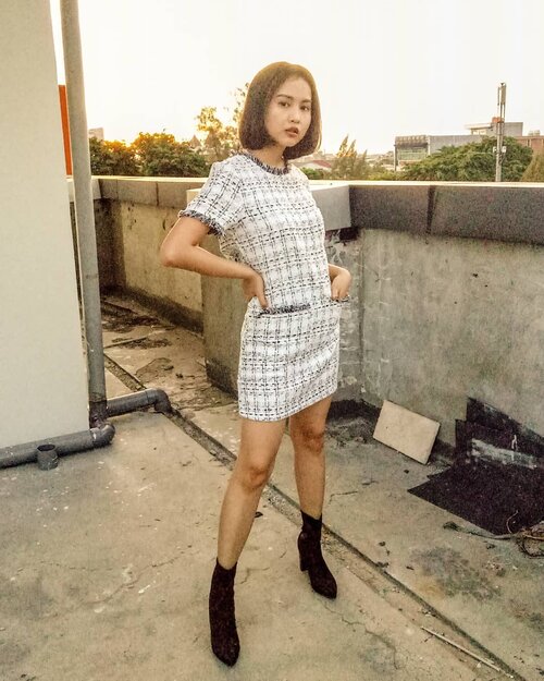 Retro mode on ! 
Dress and boots are from @sheinofficial ✨
Use my code "JUST10" to get 10% discount!  They ship world wide ! And disc only until 31th March! 😉 #SHEINgals #shoxsquad #clozetteid
.
.
.
.
.
#positivevibes #goodvibes #love#lookbook #ootd #holiday#staycation #travelling#travelphotography #style#fashiondesigner#fashionstylistindonesia#fashionblogger #fashionista#fashionstylist #travelblogger#traveller #lifestyleblogger #jakarta#indonesia #indonesianblogger#blogger #summer #photography#photooftheday