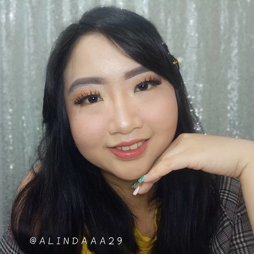 ~ july 11, 2019.with and without beauty effect camera 💗🌈 ..two (2) face palette on my makeup:🍭 @avionebeauty x @inivindy magic palette👑 @minuet.official x @vinnagracia x @cindercella .Bulu mata palsunya pakai @bulubulumata @mariaaoctaviaa ..(ps: mon maaf alisnya lgi gak bs diajak brsahabat 😋 ketebalan, ya wes rapopo yo 😂).#AForAlinda #alinda #alindaaa29 #alindaaa #Clozetteid #rezekigakketuker #jalani_nikmati_syukuri #waktuTuhanyangterbaik #makeuplook #beautyeffects #makeupbyminuet #makeupmagicpalette #pictoftheday #makeupoftheday