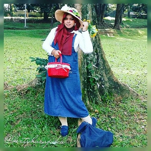 #heztyharajuku #denim #romantic #gyaru in #modestfashion#coveredstyle way with #headscarf for @duahijabtrans7 #HOOTD #DuaHijabTrans7 #DuaHijabDenimLook. 👖👗👛 #overall #denimshoes #picnicbasket #flowerhat #whiteshirt #garden #stylishtraveler #stylish #modesty #hijabiandfab #ClozetteID #fashion #style #instafashion #fashiongram #fashiongrammer