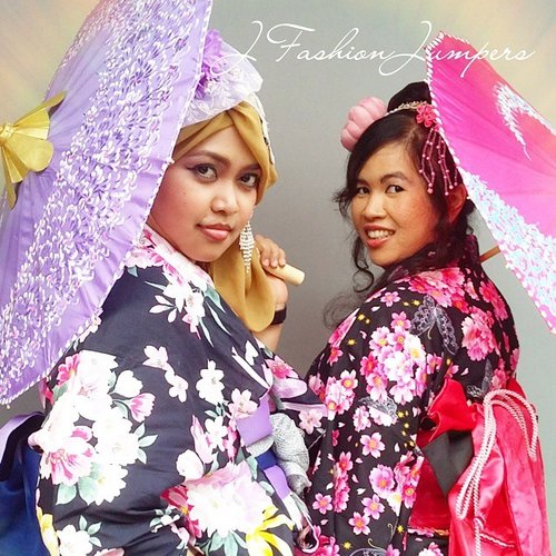 MAY 9th, 2015--- #JFashionJumpers #sisterinstyle #community at #ennichisai2015 #LittleTokyo #Jakarta. #japanesetraditional #ojousama #kimono #furisode #cotw #clozetteid
 #fashion #style 🌹🌹🌹| Hesti's #outfit: #yukata set from #Harajuku #Tokyo #Japan | #headlaces #accessories by #heztyharajuku | #purple #umbrella / #payunggeulis by @produktasik 🌹🌹🌹