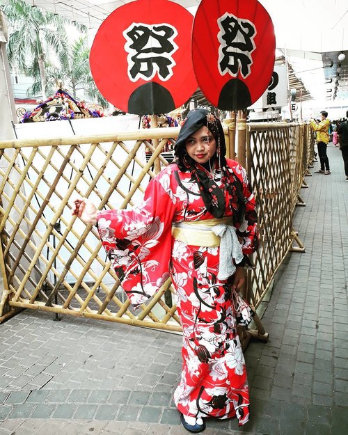 Sat, May 13th, 2017 --- Welcome to #Ennichisai2017 #LittleTokyo #JapaneseCulture #AnnualFestival in #Jakarta . 13-14 May 2017 👘🗾🎋🎍🎎🎊
-
-
-
-
#clozetteid #japanstyle #Yukata #Kimono #fashion #style #hootd #headscarf #stylecovered #obi