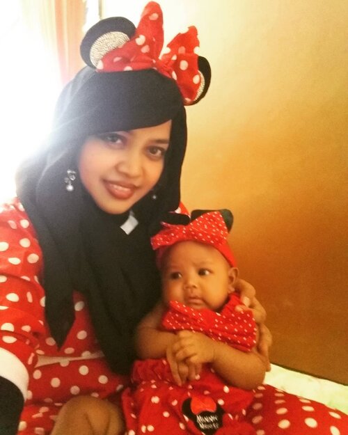 Thu, October 27th, 2016 ---- "Bubu & Feliza " -----As my promise to my #niece Feliza, I will come again and being #Disney #MinnieMouse in #modestfashion way with #headscarf . I made this dress in 3 days! 😂😂 👒👠👜 #clozetteID @clozetteid #HOOTD #ootd #MinnieMousecosplay #cosplayhijab #inspiredbydisney #fashion #style #fashiongrammer #kawaii #baby #babycostume