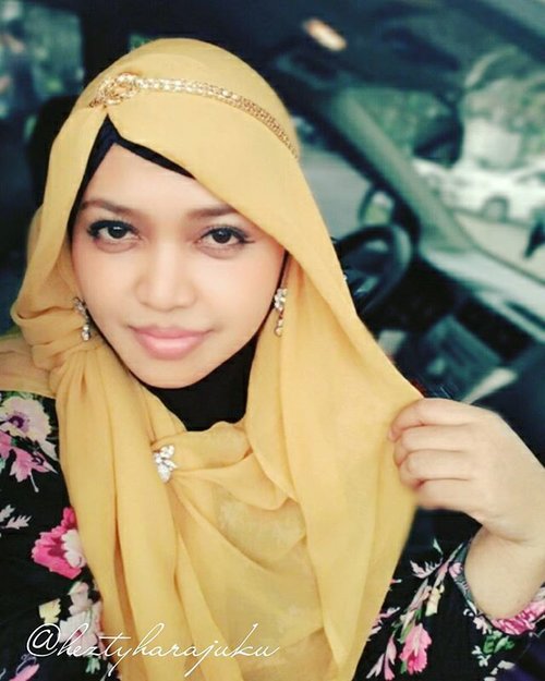 DEC 14th, 2015---💐🚘🗼#heztyharajuku#OOTD #ClozetteID @clozetteid#vintagelook #romagyaru in #modestfashion#coveredstyle way, with #headscarf /#scarf & #flowerpattern #gown by @kampungsouvenir #Bali. Feels like a #Princess 😘 👑👗👠 #fashion #style #instafashion #fashiongram #fashiongrammer #romanticstyle #hijabstyle #lecturer #hijabiandfab #hijabista #HijabIndonesia #modesty #stylish