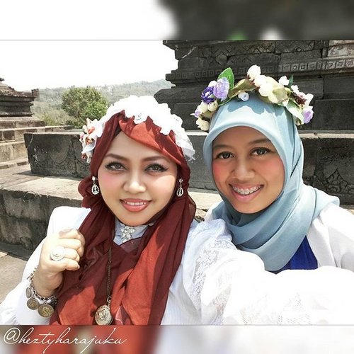 August 27th, 2015 ---- #MuslimahTraveler Day 2 : #MuslimLolita explores #Yogya #Candi ( #Sambisari and #Barong ) 👜👠🚘...Pagi! Ohayou! Morning! Today I will explore 2 Candi ( #hinduism #temple ) in Yogya, Candi Sambisari and Candi Barong with my family 😉. Feel excited! My #OOTD is Muslim Lolita Princess with Batik Lawasan and headscarf.🚘👠👜 …ps: calon #sisterinlaw lagi ditularin dressup and makeup juga supaya ada “partner in crime” waktu jalan2 bareng keluarga besar 😂😂😂 #muslimahindonesia #modestfashion #coveredstyle #headscarf #scarf #candibarong #lolitastyle #traveling #trip #journey #ClozetteID #vintagestyle #hijabi #Indonesia #instatravel #instafashion  #batikindonesia #visityogyakarta #stylishtraveler #travelgrammer