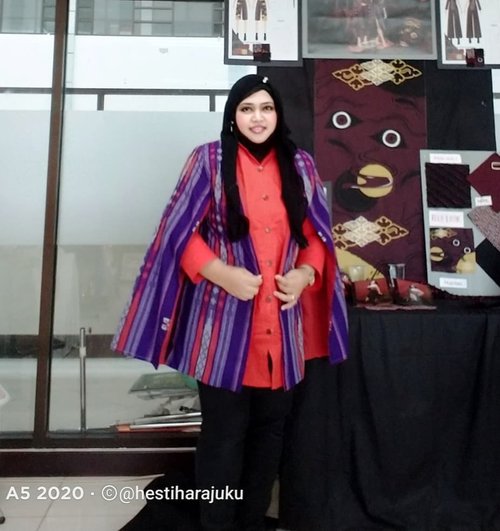 LATEPOST: Friday, August 14th, 2020---- 🎉🎊🎉👗👘👠💄🧥🧤👢 #HestiSensei#hootd for #SidangTA #DesainModePolimedia #2020 . This #PurplexBrick #CapeBlazer actually was Artanabil's Opa's #Sarong hehehe... So... Thank you, Opa to give me this sarong 😂😂----#Campuslife #fashionlecturer#Lecturer#nhkkawaii#clozetteid #Indonesianfabric