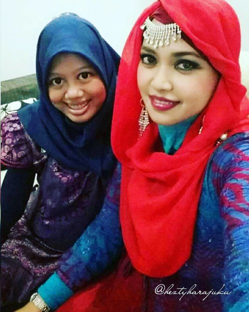 LATEPost: TUE, JULY 5th, 2016 --- My #HOOTD as #Princess of #India hihihi at big family gathering. Sudah nggak sabar pengen denger kabar bahagia dari sis in law yg satu ini... tinggal menghitung hari sampai our new family member come to the world inshaAllah...amiin 🌟🌙💖 #muslimfamily #indonesianfamily #instamoment #hijab #modestfashion #modestwear #lebaran2016 @clozetteid #ClozetteID #fashion #style