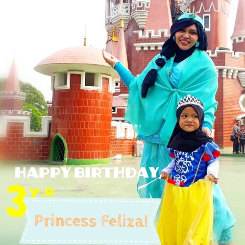 Fri, August 9th, 2019 ---- 🍰🎂🍰 #HappyBirthday #Princess Feliza Aulia Shakira! Sudah 3 tahun yaa... Barakallahu Fi Umrik, Sayaang...🍰🎂🍰 tambah pinter, cantik, sehat, shalehah, dan... bahagia selalu seperti namamu! 😘💖Kadonya udah duluan ya, Fel hehe... supaya kita bisa pake foto bareng di TMII 😂 Nanti Bubu titip ke Eyang yaa... @dewirahmawati29----#nhkkawaii#kawaiimodesty#clozetteid#DisneyPrincess#ModestCostume#PrincessJasmine#PrincessSnowWhite