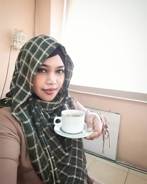 Sun, July 30th, 2017---☕☕☕ #Coffeetone at #Pengajian #RSPAD . #Ngopi yuuuk... ☕☕☕ -
-
-
-
-
-
-
-
-
#clozetteid #coffee #hootd #modestfashion #modestwear #hijabi #hijabstyle #pashmina #HalalbiHalal #ArmyDaughter #Armyhospital
