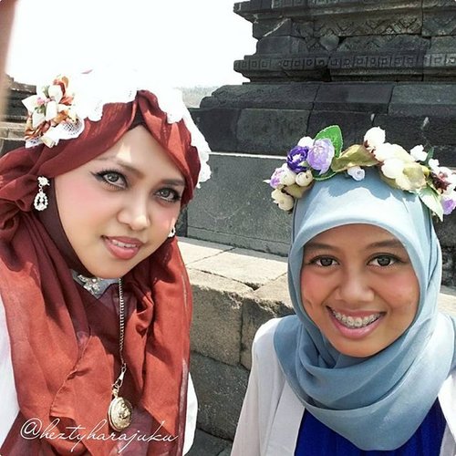 August 27th, 2015 ---- #MuslimahTraveler Day 2 : #MuslimLolita explores #Yogya #Candi ( #CandiSambisari and #CandiBarong ) 👜👠🚘...Pagi! Ohayou! Morning! Today I will explore 2 Candi ( #hinduism #temple ) in Yogya, Candi Sambisari and Candi Barong with my family 😉. Feel excited! My #OOTD is Muslim Lolita Princess with Batik Lawasan and headscarf.🚘👠👜 …ps: calon #sisterinlaw lagi ditularin dressup and makeup juga supaya ada “partner in crime” waktu jalan2 bareng keluarga besar 😂😂😂 #muslimahindonesia #modestfashion #coveredstyle #headscarf #scarf #lolitastyle #traveling #trip #journey #ClozetteID #vintagestyle #hijabi #Indonesia #instatravel #instafashion  #batikindonesia #visityogyakarta #stylishtraveler #travelgrammer