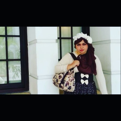 👒👜👠 Sept 12th, 2015 ---- #Style #Song & #Story . 🎼 BGM: "A Thousand Years " by Christina Perri . Starring : #heztyharajuku . Kamena/director @mineko_shirota . Part 6 🎶🎥🎬 😉 PS: the #BatikSkirt and #headpiece are my own collection /design. #Kawaii desune 😉 👜👒🌹#MuslimahTraveler #MuslimLolita #oldtown #modestfashion #coveredstyle #headscarf  #kawaiistyle #fashion #ootd #ClozetteID @clozetteid #FoodTravelerMinekoHezty #stylishtraveler #instatravel #instafashion #JakartaStreetStyle #Dollykei