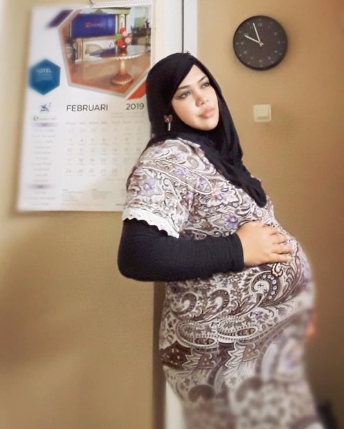 February 2019 👶💖🤰--- Assalamualaikum, Kk Bebi... Time flies, it almost #8months I feel you in my womb... U are such a bless for me, the greatest one! #IKnewILoveYouBeforeIMetYou 😘💖 Can't wait to hug you in my arms... Love,Mami Bubu---#clozetteid#nhkkawaii#kawaiimommy#maternityphoto#31weeks#7to8months#trimester3#DiarySenseiBumil#mypregnancylife#babyinwomb