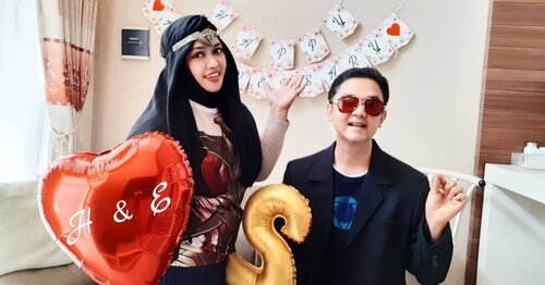 Mon, Nov 18th, 2019--- ❤🎎👶💍#HappyWeddingAnniversary , @hestiharajuku & @erdin.saef yg kini tergabung dalam " #TheErlans " 😎 Alhamdulillah #2yearsanniversary ya... semoga selalu menjadi keluarga #SaMaRa yaa amiin... #ILoveYou3000 , Papii!...
-
-
Kali ini tema #weddinganniversary adalah #SuperHero #Family . Gabungan #Avengers & #JusticeLeague 🤣 Papi Erlan as #IronMan , Mami Hesti as #WonderWoman , Kk Naufal as #Spiderman dan Dd Artan as #Batman ! Yeayy!!
-
-
-
#nhkkawaii
#clozetteid
#familycosplay
#kawaiifamily
#modestcosplay
#happyfamily