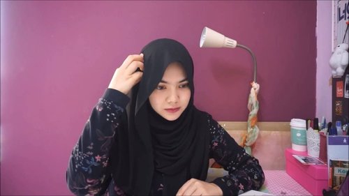 Simplest Hijab Tutorial (My Daily Style) - YouTube
