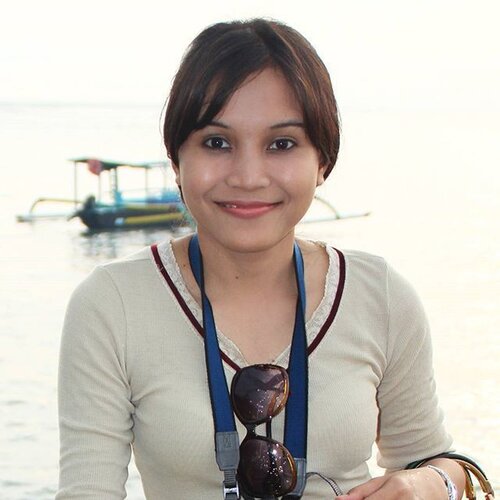 Selalu tersenyum dan ceria, pancarkan aura positif dengan pintar membaca situasi dan kondisi, selalu bersemangat serta percaya diri, tampil natural membuat rasa nyaman,relax.. selalu rawat tubuh dari dalam dan luar, asupan makanan dan minuman yang sehat serta seimbang, selalu menjaga kebersihan kulit dengan rajin mencuci muka yang sesuai dengan kulit wajah, dengan Garnier tampilan wajah menjadi lebih maksimal dan semuanya jadi lebih sempurna saat tampil setiap saat kulit bersih walaupun tanpa makeup.

#mybeautyguide #cantikuntuksemua #clozetteid