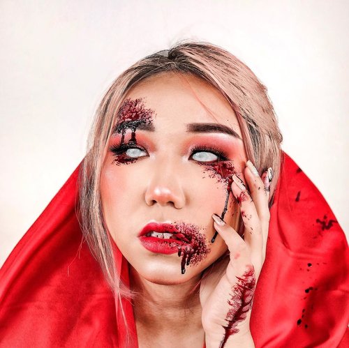 HAPPY HALLOWEEN LAFS🌙 || red riding hood inspired makeup....FACE@nyxcosmetics_indonesia bare with me tinted skin veil - beige camel@makeoverid powder foundationSTAGENIUS powder - 07 gingerbread (as bronzer) @focallurebeautyid@inezcosmetics color contour plus blusher - gold dipped brick.EYES@focallurebeautyid burning paletteSTAGENIUS baked eyeshadow .GLOW@focallurebeautyid loose pigment @artistrystudioofficial highlighter - NYC edition.LIPSSTAGENIUS matte lipstick - 05 fire brick (@focallurebeautyid).💉 tuts: @ratristry ..............#ootd #work #party #casual #outfitoftheday #giveaway #indonesia #beatricenathania #makeup #indobeautygram #clozetteid @clozetteid @indobeautygram #tasyashoutoutfarasya @tasyafarasya #dwiendahpusparini @dwiendahpusparini #sbyglamsquad @sbyglamsquad @janineintansari @cindercella #janineintansari #cindercella #beauty #selfie #makeup #skincare #nails #hair #fragrance