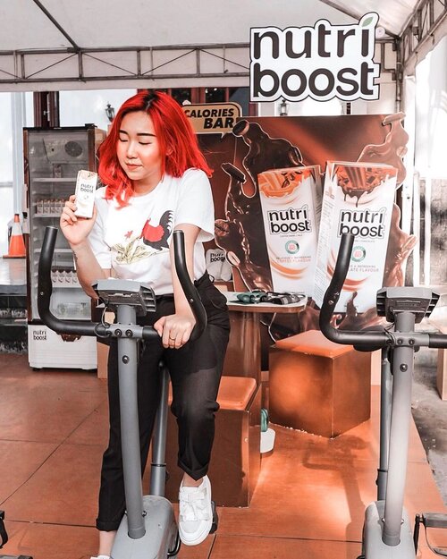 hi lafs! kemarin aku habis ikut acaranya nutriboost #SiapGowesNyalakanSemangat di CFD surabaya nih. it was a great experience cobain static bike challenge bareng @naymitha sama @ruthhstefanie..aku berhasil sumbang 5.2 kalori dalam 1 menit di static bike challenge buat bantu #nutriboost pecahin rekor MURI. untung sebelumnya aku minum Nutriboost dulu, jadi meskipun aku cuma tidur 3 jam karna habis graduation, aku tetep semangat buat ikutan dan akhirnya berhasil jadi pemenangnya karna sumbang kalori terbanyak✨ hadiahnya seru-seru lho bisa dapet botol minum, kaos, sampe ke tas gym adidas. terus kemarin aku juga cobain nutriboost yang rasa cokelat dan kopi, kalo favoritku sih yg cokelat!.nah, event nutriboost ini ga cuma ada di surabaya lho! yuk follow dan ikutin post @nutriboostid karena mereka bakal muter-muter jadi tungguin kapan dateng di kota kalian ya supaya kalian bisa cobain static bike challenge juga✨