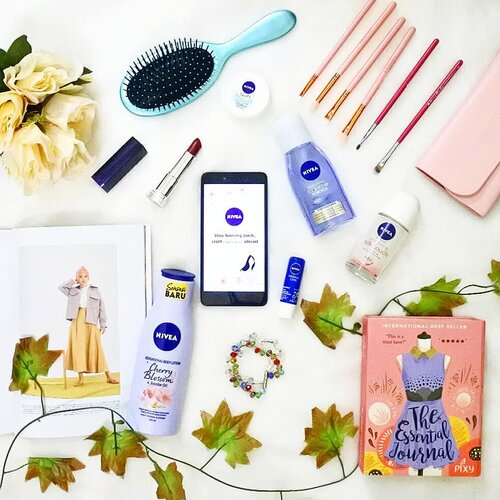 Ada yg bilang kekuatan paling besar itu ada di dalam diri kita sendiri. Tetapi aku yakin kita tetap membutuhkan Mantra ajaib untuk selalu mengingatkan bahwa kita special dan kita bisaaa.. Seperti magic word dari @NIVEA_ID yg beneran jadi energi positif buatku setiap harinya. Ditambah dengan setiap produknya yg ngga pernah terlewatkan untuk aku gunakan. Paling favorite sih produk terbarunya yaitu NIVEA Sensational Body Lotion yg bikin hariku lebih berseri dan bersemangat 💕 #SensationalTouch #ClozetteID #Flatlay