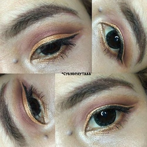 Trying gold cut crease ! 👀
.
.
.
.
#makeup #eotd #eyeoftheday #cutcrease #clozette #clozetteid #clozetter #beauty #beautyblogger #indonesianbeautyblogger #beautybloggerid #indobeautygram #indonesianfemalebloggers #bloggerperempuan #bandungbeautyblogger
