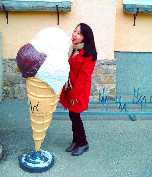 Kalau makan es krim sebesar ini kira2 butuh waktu berapa lama menghabiskannya yaa? 🤔🤔 #clozetteid