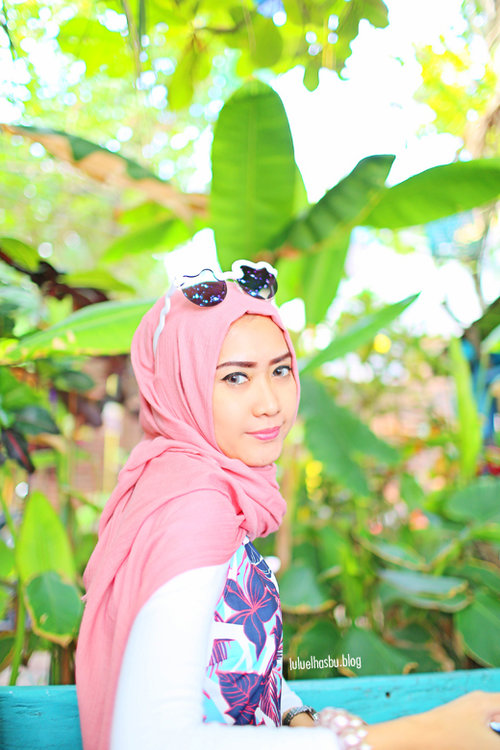 It's my daily hijab style, so simple to do :) 