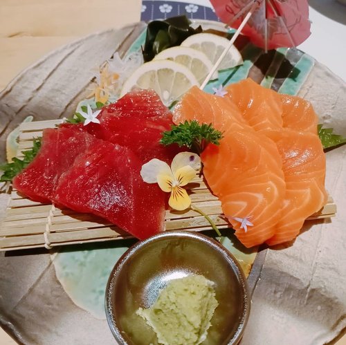 #nofilter #nocaptionneeded #beefkatsu #cheesekatsu #japaneseizakaya #food #sashimi #salmon #salmonsashimi #tunasashimi #foodporn #foodie #clozetteid
