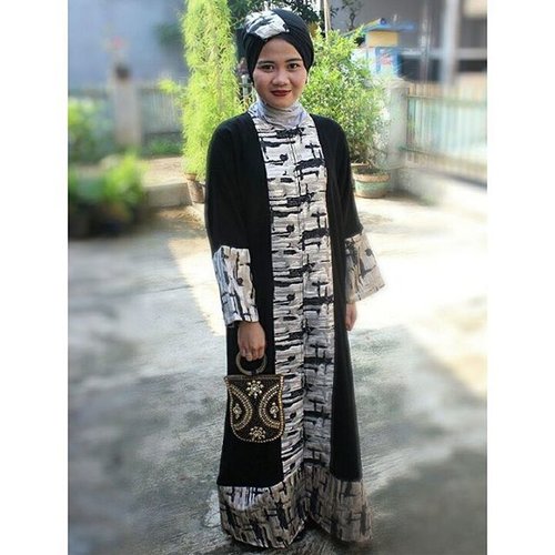 Outfit of Ied Fitri#abaya #blackdress #hotd #ootd #iedmubarak #dresscode #clozetteid #makeupbywardah #lateshared