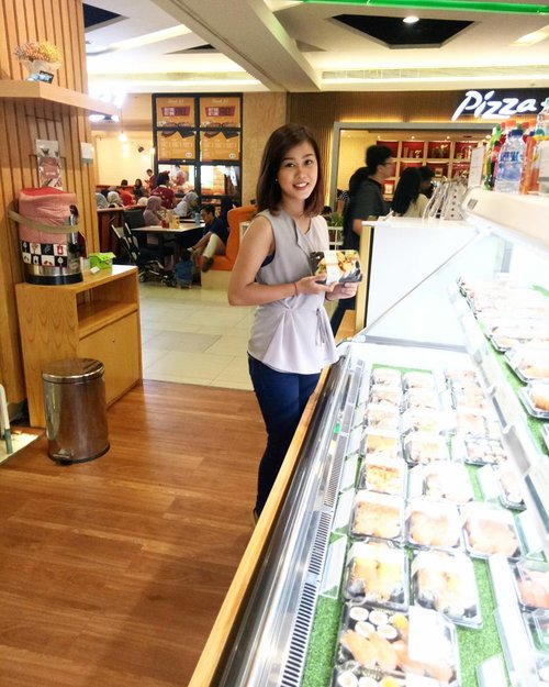 🍣Sushi lovers ? 🍣
Jangan ngaku Sushi Lovers kalo belum pernah cobain @furutosushi
🙅🙅
Karna di @furutosushi Punya lebih dari 90 Varian sushi loh 😚
🍣Soal Rasa ? Jangan diragukan !
💸Soal Harga ? Dijamin gak bikin Bangkrut.
.
📍Tempatnya ?
Di Mall Kota Kasablanka, LG Floor.

KEPO ? FOLLOW @furutosushi ✔

Pssst! Coming soon at Mall Kelapa Gading 3 🙈🙊 #sushi #itsanatte #clozetteid #clozette #food #sushilovers #beautynesiamember #beautynesiaid