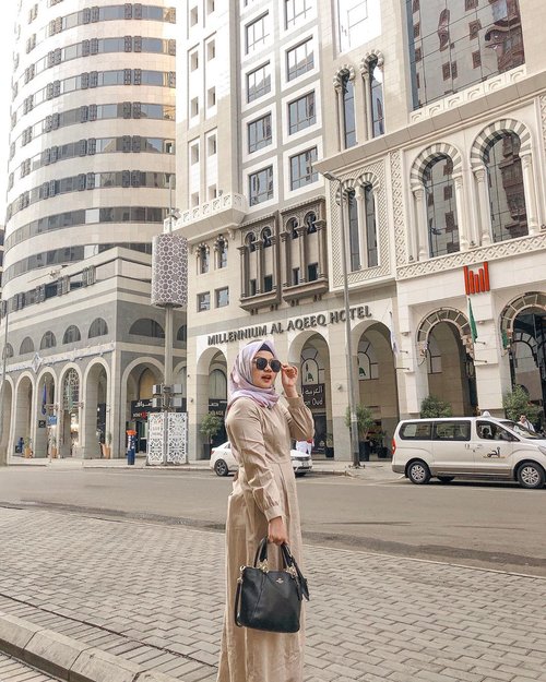 When سابرينا wearing hijab . assalamualaikum 🥰✨......#madinah #clozetteid #umrah #positivevibes #photooftheday #qotd #fashion #holiday #hijab #ootd #travel #traveldairy #travelblogger #Indonesia #potd #instaphoto #instatravel #instagram #qotd #quote #instagram #instadaily #beautyblogger #quoteoftheday #sprituality