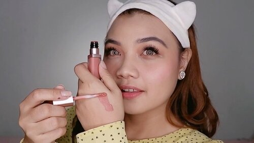 Challange accapted !! @instaperfectbywardah @dessydiniyanti #ip3minsmakeup .
Akhirnya diriku membuat video one brand tutorial pakai @instaperfectbywardah guys!  Dan makeup ini super kilat karena cuma 3 menit . ! Disini aku pakai beberapa product
✨ wardah instaperfect porefection skin primer
✨ wardah instaperfect mineralight matte bb cushion
✨wardah instaperfect city blush
✨wardah instaperfect matte fit powder Foundation
✨wardah instaperfect geniustwist matic counter brow
✨ wardah instaperfect mattesatter lip matte paint shade Dazzel (for lips and eyeshadow)
.
.
Yukk ikutan juga 3 minutes challange @instaperfectbywardah @budiartiannisa @fazkyazalicka @ghinaaulia 
#makeuptutorial #makeupchallenge #wardah #wardahinstaperfect #clozetteid #beautybloggers #makeup