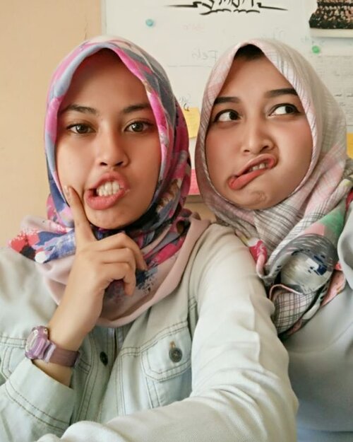 Don't be so quick to judge us.  You only see what we choose to show you. 
#pinterest #quote #friendship #friendshipgoals #yamasa?

#bestfriendgoals 
#makeuplook #makeup #makeupindo #makeupindonesia #look #beautylook #beautynesia #indobeauty #indobeautygram #Indonesia #sayapakaielzatta #clozette #clozetteID #fdbeauty #beautygram #blogger #bloggerperempuan