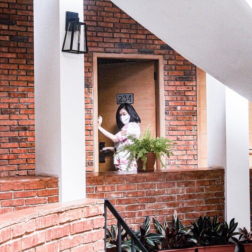 Dji Sam Soe #CandaSayang📸: @hedithp •••#clozetteid #staysafe #staycationjakarta #staycation2020 #staycation2021 #rumanamiresidence #RUMANAMI #hotel #hoteljakarta #kemang #hotelreview #indobeautyblogger #indobeautygram