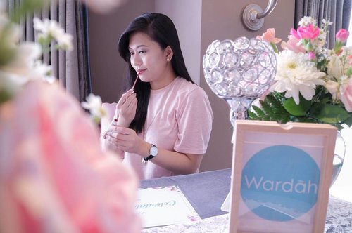Tryin' one of the newest colors from @wardahbeauty Exclusive Matte Lip Cream, 13 Fruit Punch
•
#ColordateGathering #Wardah #WardahBeauty #ClozetteID