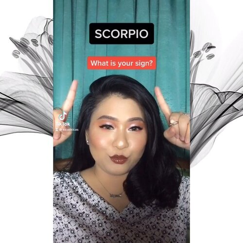 Sebuah Pengakuan 🌝 #ScorpioGara-gara ada beberapa orang yang tanya soal makeup aku di video ini, yaudah, jadi ku posting aja deh di feed. Sekalian details makeup-nya :Foundation : @maybelline Fit Me Matte & Poreless, 128 Warm NudePowder : @eminacosmetics bright stuff Loose PowderBlusher : @nyxcosmetics Sweet Cheeks Matte, 05 Bang BangBronzer : @extica.id Royal BronzeHighlighter : @esqacosmetics Asteria Brows : @fanbocosmetics Eye BrowEyeshadow : @focallure @focallurebeauty 01 Bright Lux Eyeshadow PaletteLips : @getthelookid L’Oreal Brilliant Signature, 322 Be Tropical•••#clozetteid #tiktok #tiktokindonesia #tiktokid #tiktokbeauty #mnyitlook  #maybellineindonesia #maybellinefitmefoundation #eminacosmetics #nyxcosmetics #extica #esqacosmetics #fanbocosmetics #focallure #focallureindonesia