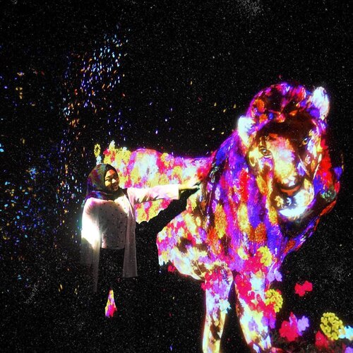 LEO-NYA ADA DUA🦁 = @larassitafaza🦁 = Mufasa (ini w asbun kok, LOL)Udah pada ke @futureparkjakarta belummm???#ClozetteID #TeamLab #FutureParkJakarta #ArtExhibition #DigitalArt #InteractiveArt #ExploreJakarta•#MakeupLover #makeuplovers #makeupartist #makeupjunkie #makeupblogger #beautylover #beautyblog #mua #beautygram #beautybloggerpage #indobeautygram #indobeautyblogger #beautybloggerindonesia #BeautyBloggerIndo #liquidlipstick #lumix #lumixgf8